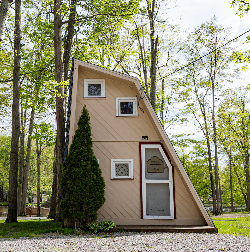 Half house cabin B